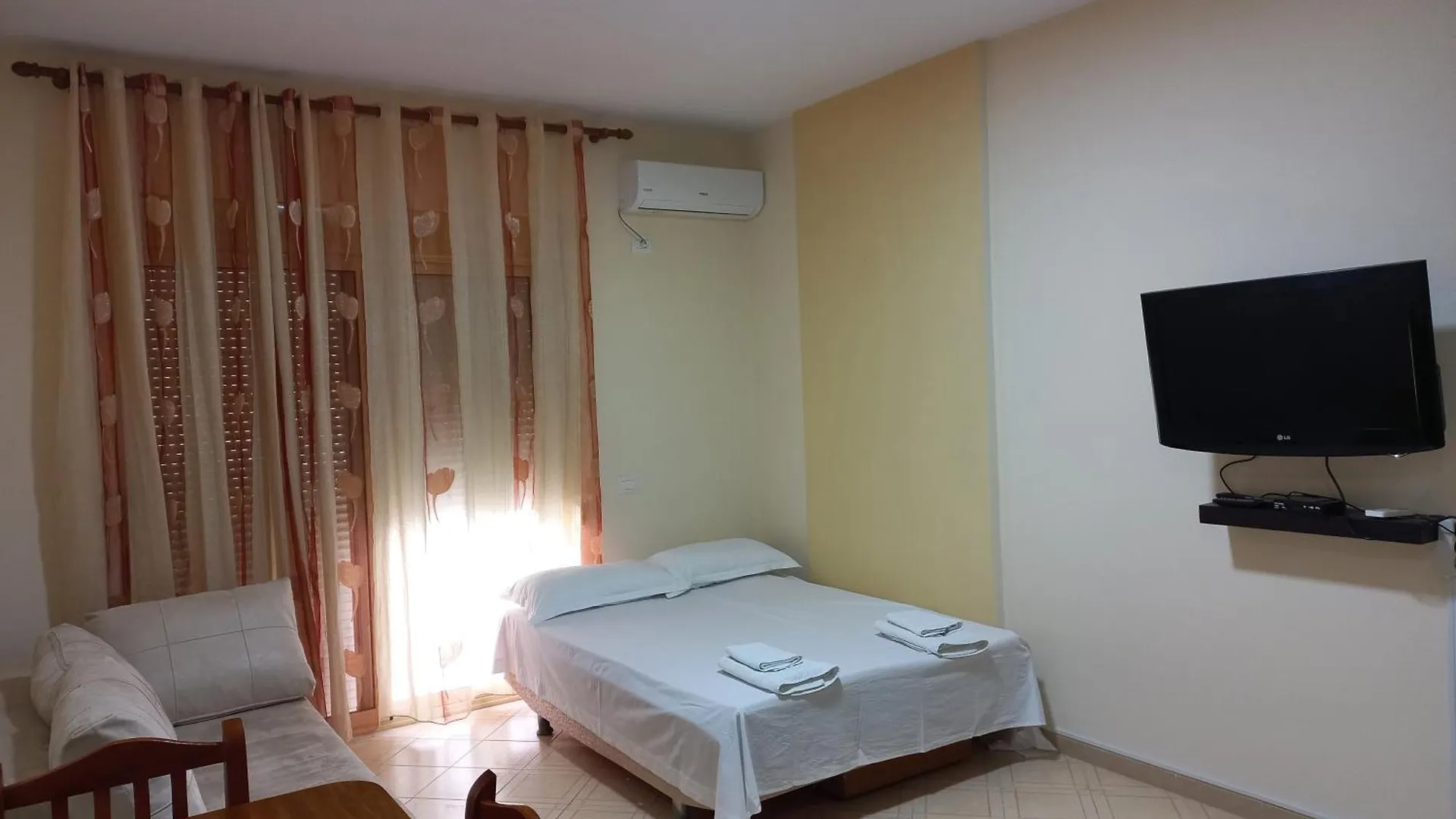 Lungomare Apartament Sea View Wlora